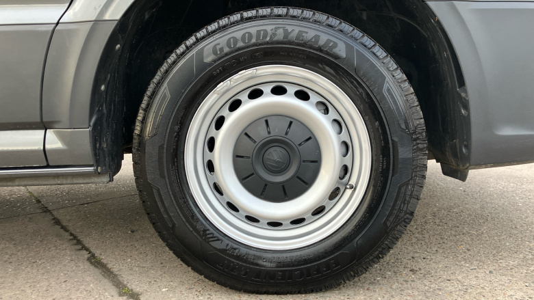 Volkswagen Crafter Cr35 Lwb Diesel 2.0 TDI 140PS Trendline High Roof Van Auto